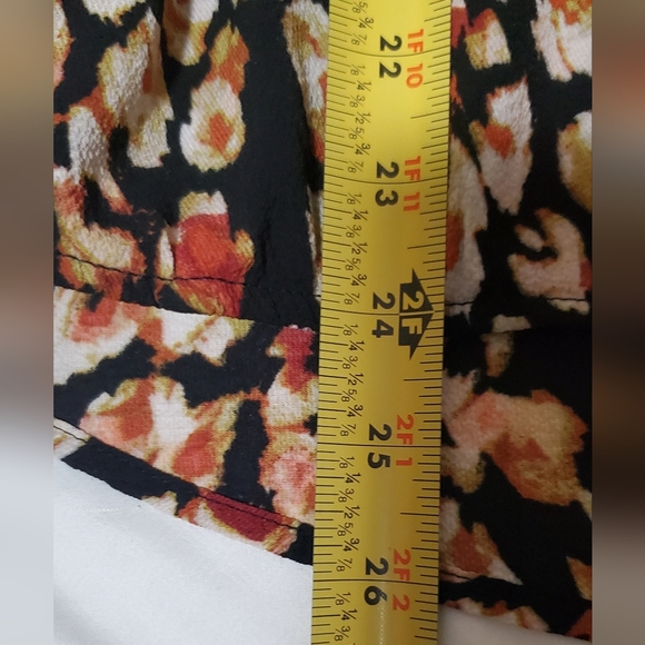 Alyx Multicolor Wrap Top. Size L - Picture 9 of 10